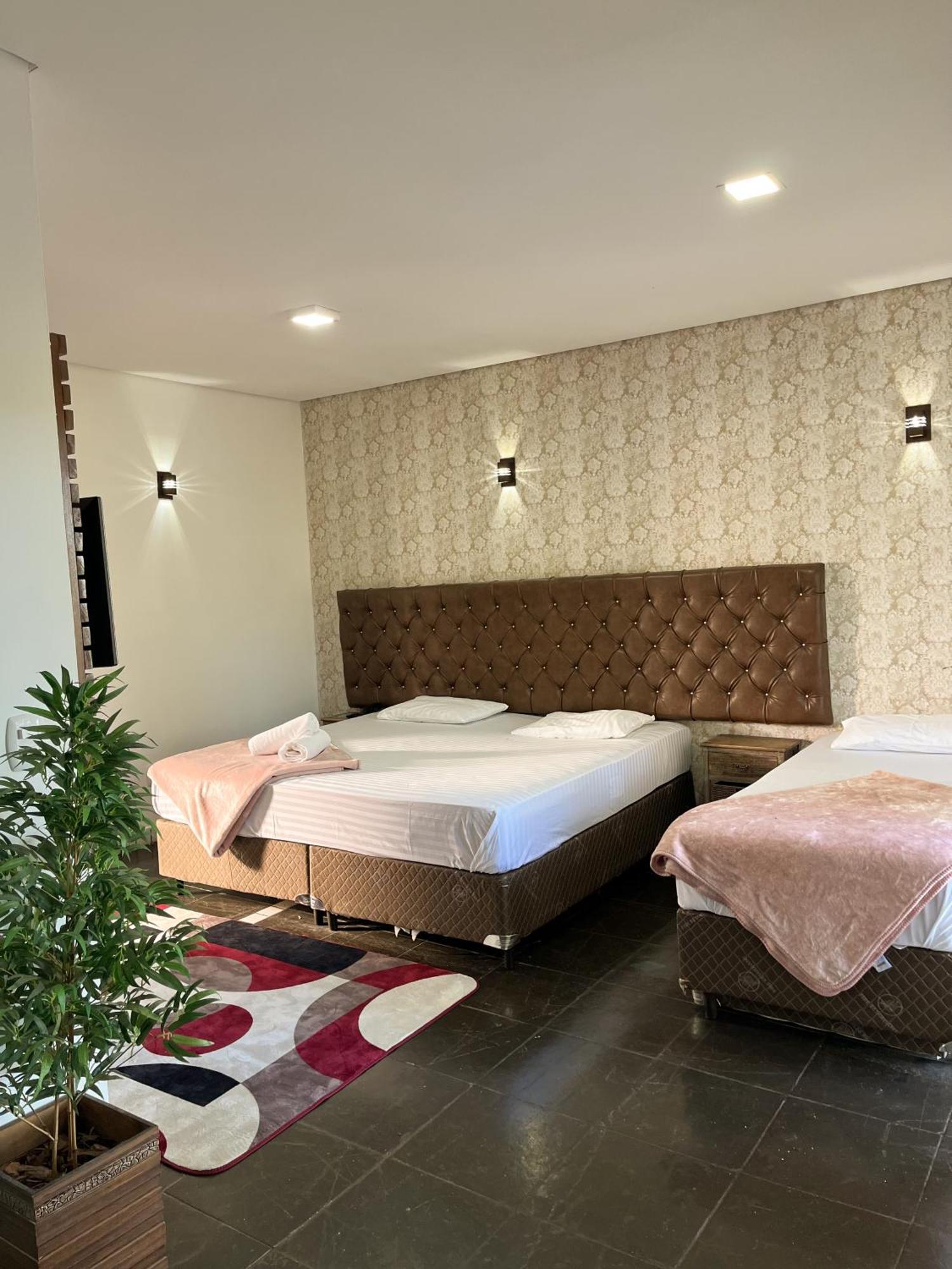 פיניילזיניו Park Hotel Modelo מראה חיצוני תמונה