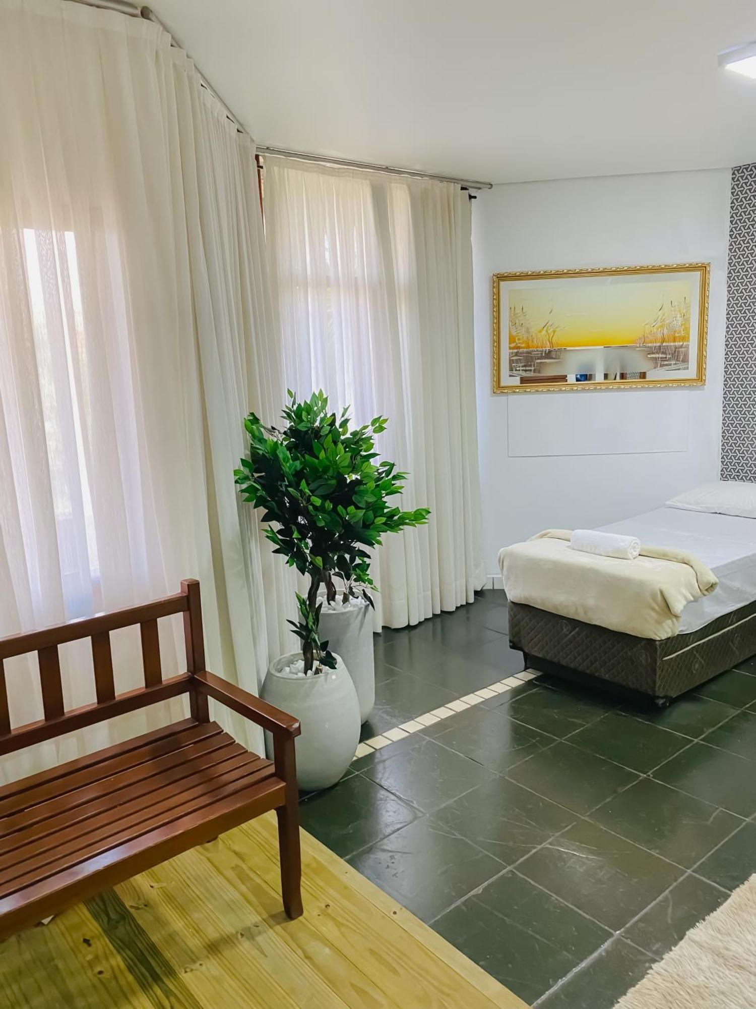 פיניילזיניו Park Hotel Modelo מראה חיצוני תמונה